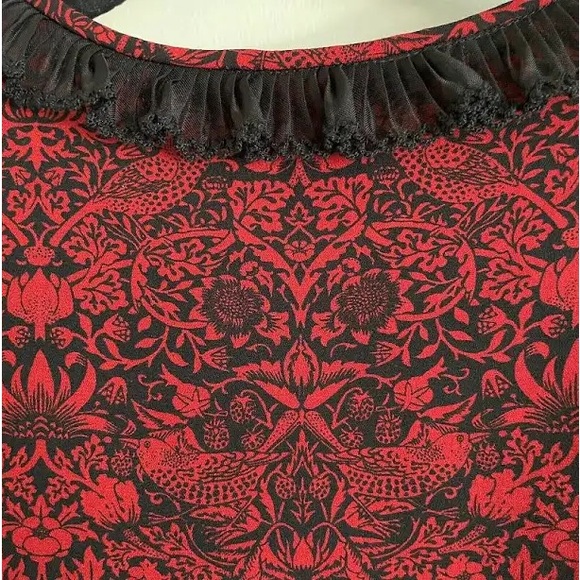 NEW Marc by Marc Jacobs Short Sleeve Top With Peplum in Ruby Red Multi - Picture 2 of 4